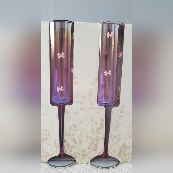 Purple/ Pink Ombre Champagne Flutes with Bows - Picture 2 of 2